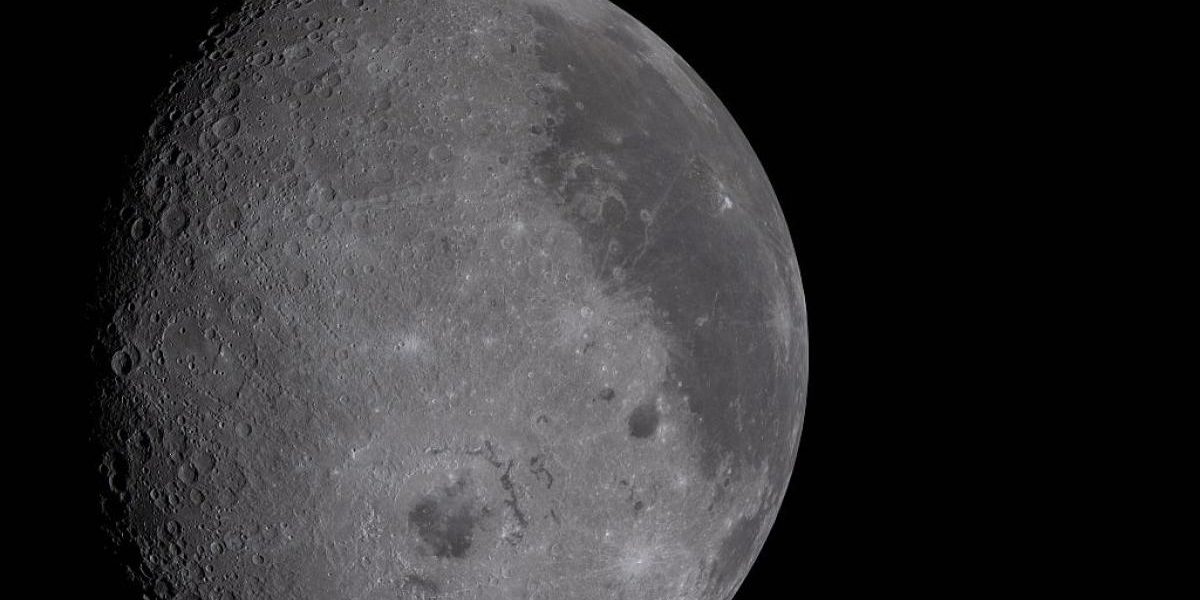 Artemis: SUA pun ochii pe Luna și vor reactoare nucleare, termenul limită e critic