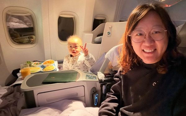 O mamă americană de origine chineză a povestit experiența sa de a-și trimite fiica la o școală din China, în timpul unei vizite în țara natală a familiei, și a reflectat asupra diferențelor din sistemele educaționale din cele două țări