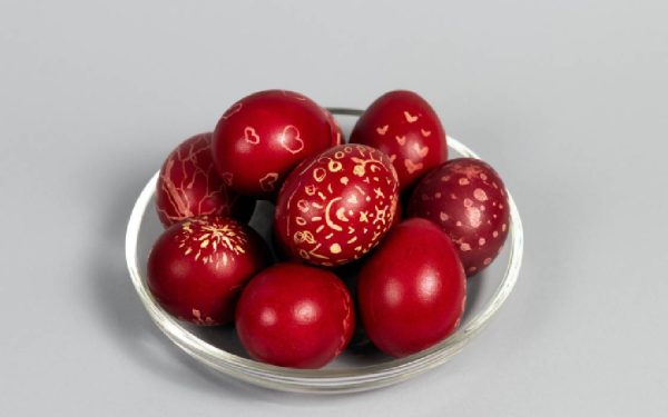 Cât timp poți păstra ouăle de Paște la frigider: Adevărul despre termenul de garanție