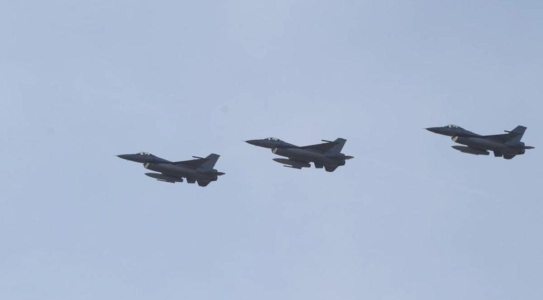 România, alarmă la graniță: Avioane de vânătoare după drone rusești