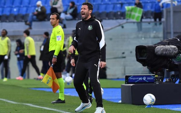 Sâmbătă, 4 aprilie, de la ora 15:00, partida Sassuolo-Cagliari din cadrul celei de-a 31-a etape a Serie A va fi disponibilă pentru telespectatori în direct pe aplicația DAZN, accesibilă prin platformele Sky Q și Sky Glass