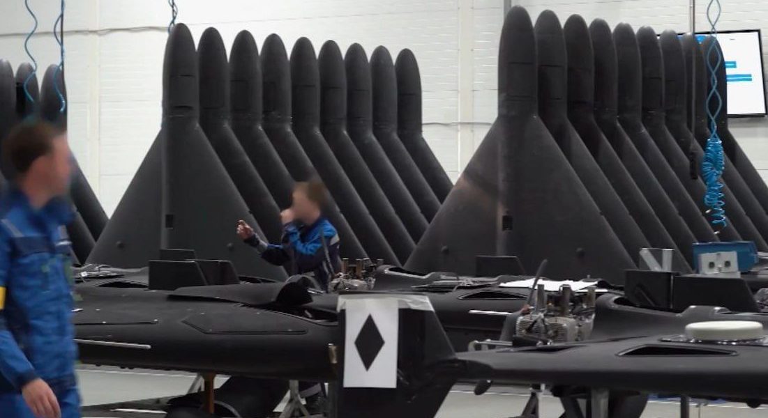 Europa, depășită de tehnologie: Dronele evoluează rapid, guvernele cumpără greu