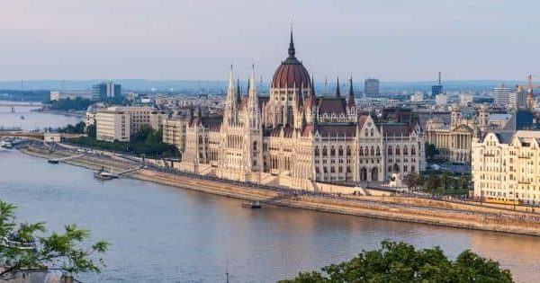 Maghiarii au ieșit la vot: Cum și-au „recucerit” țara și au dat lecții!