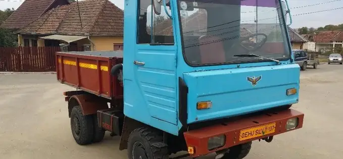 Trei perspective din România de altădată, o scânteie de nostalgie și cunoaștere După perioade de lupte seculare cu propriile teme de reflecție și documentare, reiau seria celor trei lucruri învățate recent