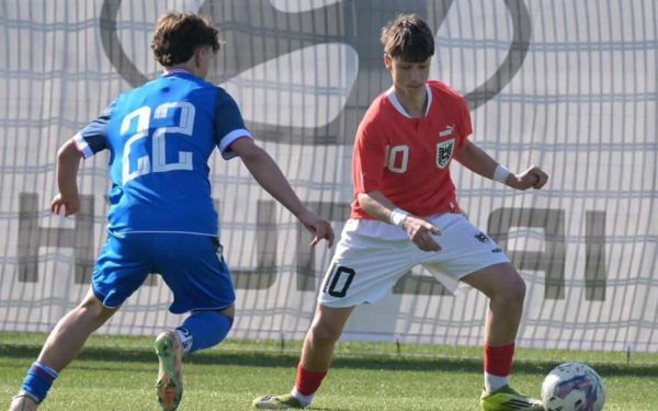 Debut SPECTACULOS pentru un român în Austria: ”Perle a la Beckham”! A jucat titular