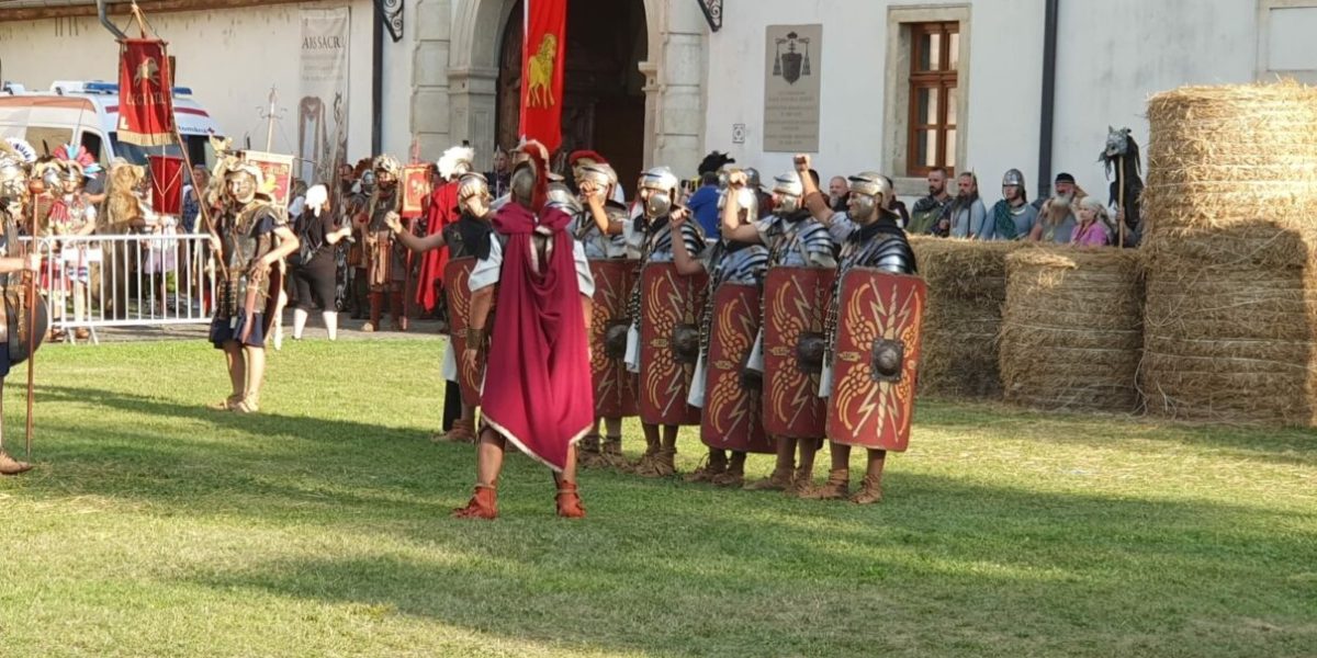 Daci, gladiatori și nimfe la Alba Iulia: Spectacol istoric în Cetatea Alba Carolina