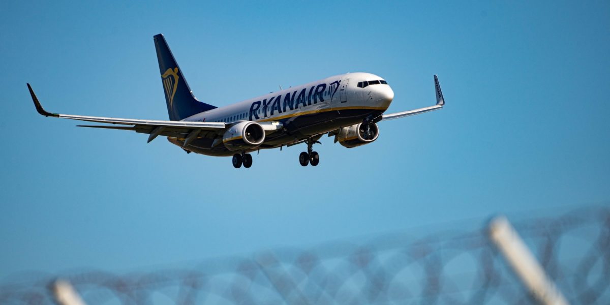 Avion Ryanair, cursă fantomă: decolare fără pasageri, angajați în concediu