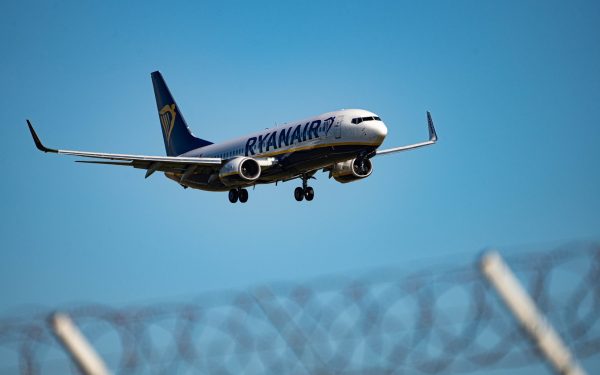Avion Ryanair, cursă fantomă: decolare fără pasageri, angajați în concediu