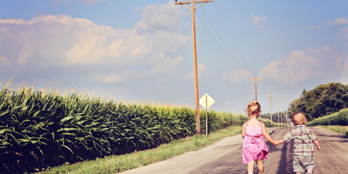 Frați și surori din România, o zi dedicată legăturilor de familie