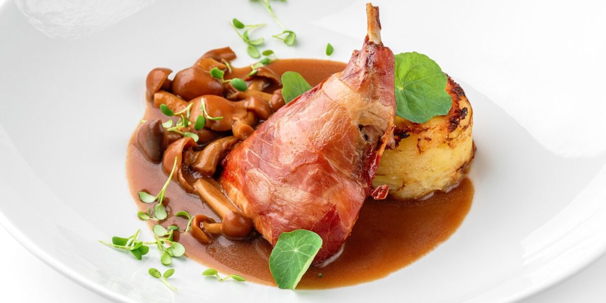 Friptură de iepure, deliciul necunoscut: O alternativă la miel, gustoasă și sănătoasă