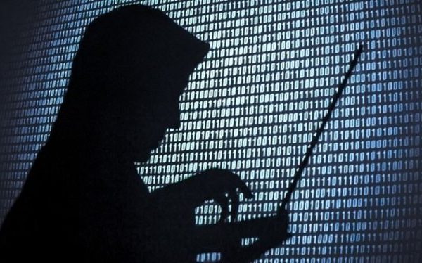 Serviciul Român de Informații (SRI), prin Centrul Național Cyberint, a participat la operațiunea internațională Masquerade, care a dus la dezmembrarea unei infrastructuri de atac cibernetic folosită de grupul rus APT28/FANCY BEAR, asociat cu GRU (Direcția Generală de Informații a Statului Major al Forțelor Armate ale Federației Ruse)