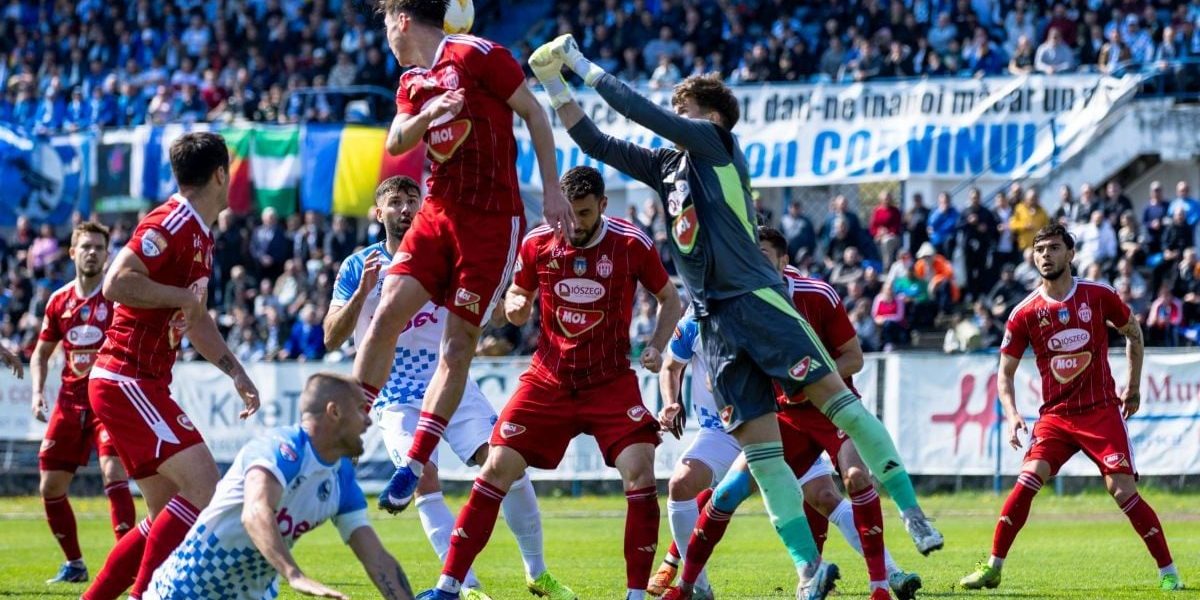 Orban, „prietenul” patronului Sepsi: Bani pompați, reacții dure în România