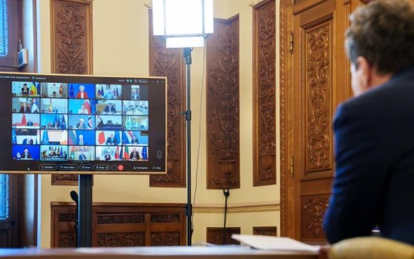 Nicușor Dan, despre Ormuz: Redeschiderea rutelor maritime, prioritate maximă