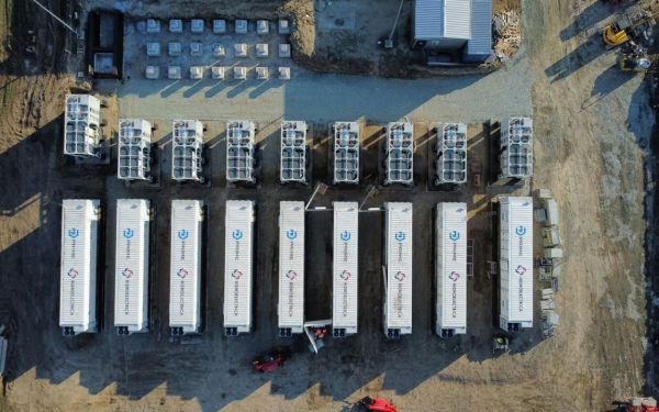 Hidroelectrica depășește criza: Baterii uriașe de acumulare, prima gata în câteva luni