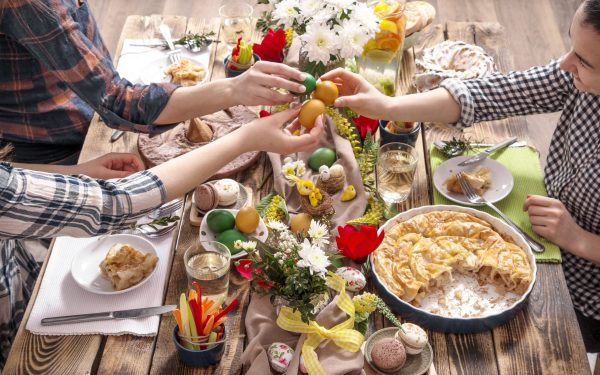 Cozonacul, „regele” Paștelui: Ce produs banal a detronat orice fiță în coșurile românilor