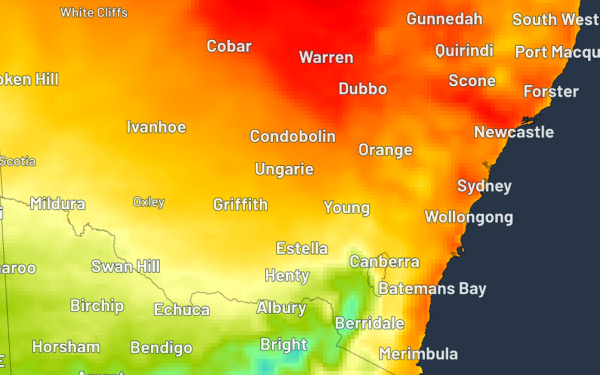 O masă de aer cu condiții meteo extreme se îndreaptă spre sudul și sud-estul Australiei, aducând ploi, furtuni puternice, vânturi violente, temperaturi ridicate și, ulterior, scăderi importante de temperatură