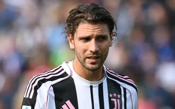 Juventus va întâlni Genoa pe teren propriu în runda următoare din Serie A, într-un meci esențial pentru ambele echipe în lupta pentru pozițiile europene și evitarea retrogradării