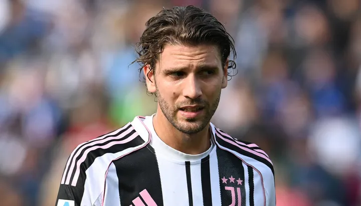 Juventus va întâlni Genoa pe teren propriu în runda următoare din Serie A, într-un meci esențial pentru ambele echipe în lupta pentru pozițiile europene și evitarea retrogradării