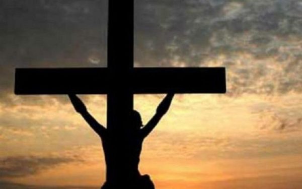 Joia Mare, o zi încărcată de semnificație religioasă pentru creștini, marchează evenimente cruciale din viața lui Iisus Hristos, pregătind sufletele pentru Săptămâna Patimilor și Învierea Domnului