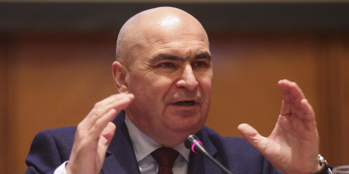 Consilier BNR îl apără pe Bolojan: „Ilie sărăcie” e o etichetă nedreaptă