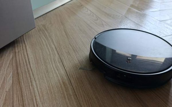 Roborock Saros 10R vs 20: Testul suprem. Merită diferența de preț?