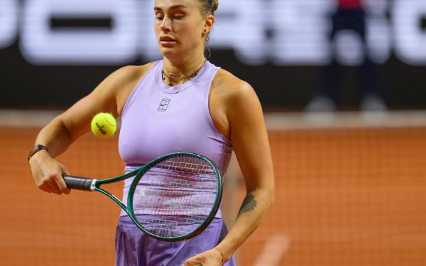 Aryna Sabalenka, liderul mondial în tenisul feminin, a anunțat retragerea de la turneul WTA 500 de la Stuttgart, din cauza unei accidentări