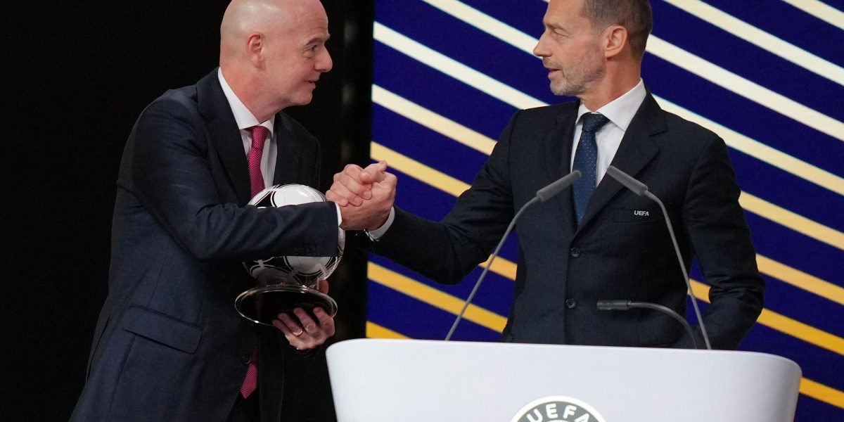 UEFA solicită intervenția FIFA pentru clarificarea fondurilor destinată fotbalului mondial Federațiile naționale de fotbal din Europa au solicitat UEFA să intervină pe lângă FIFA pentru a obține explicații cu privire la modul în care sunt distribuiți banii proveniți din turneul final al Cupei Mondiale 2026