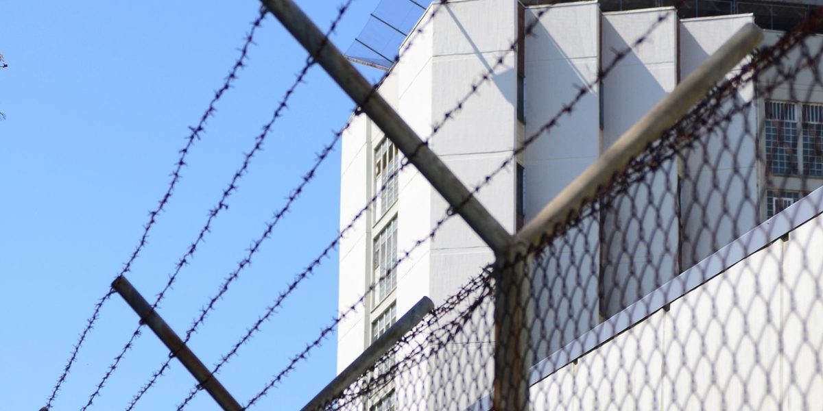 Slujbă de Înviere la Rahova: Ce-i așteaptă pe deținuți!