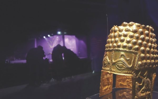 Olandezii au recuperat Coiful Dacic furat din Muzeul Drents în luna ianuarie 2025 Autoritățile olandeze au anunțat oficial recuperarea Coifului Dacic, una dintre cele mai valoroase artefacte furate în urmă cu peste un an din Muzeul Drents din Assen