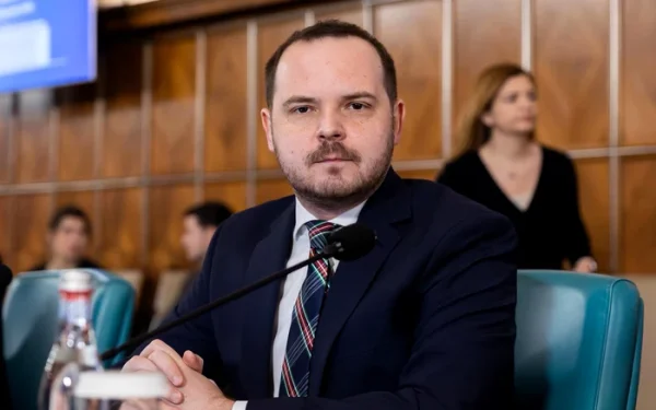 Rogobete, la Washington cu Pfizer: Datoria de 600 milioane euro, pe masa negocierilor