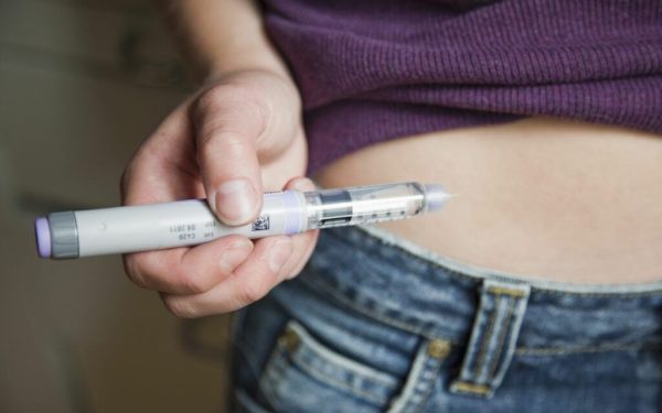 Două dintre cele mai utilizate medicamente pentru tratarea diabetului de tip 2, folosite pe scară largă în România, ar putea crește riscul de afecțiuni cardiovasculare severe, conform unor studii recente