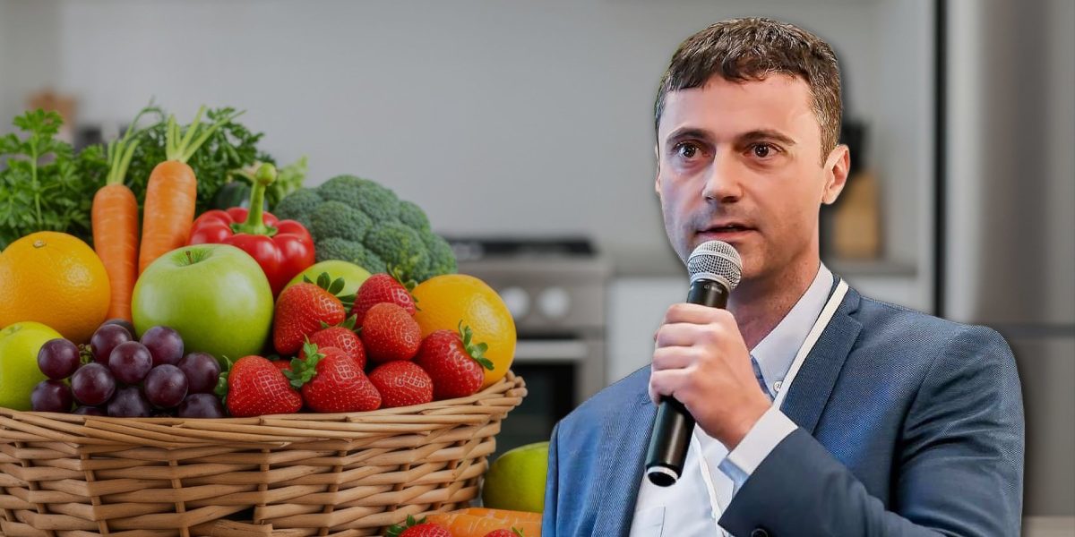 Coşul de fructe şi legume de Paşte se împrospătează cu oferte sezoniere De Paşte, coşul cu fructe şi legume devine mai proaspăt, mai verde şi plin de produse specifice sezonului, reflectând diversitatea ofertelor din magazinele româneşti