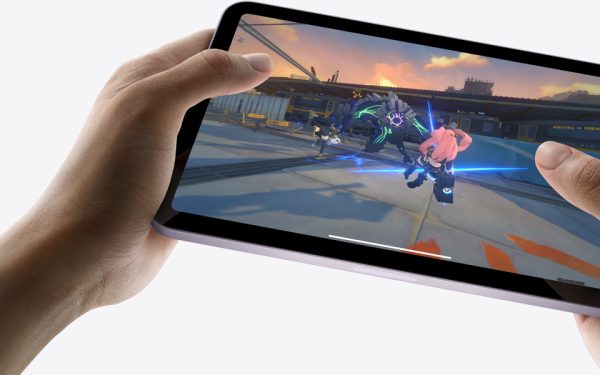 Apple face SENZAȚIE: Două noi dispozitive vor avea ecran OLED până la finalul anului