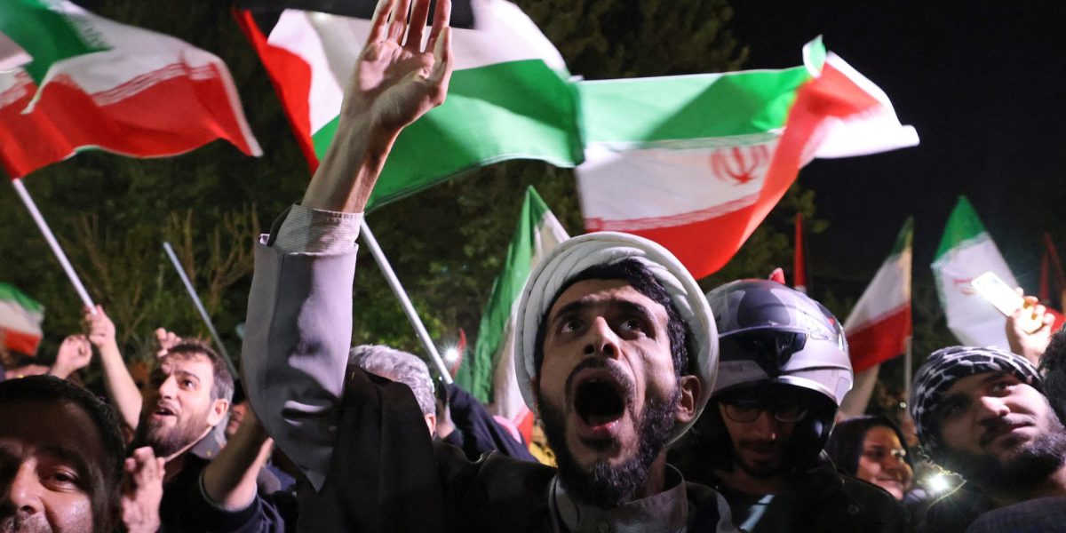 Iranul a suspendat legăturile diplomatice directe cu Statele Unite înaintea ultimatumului lui Donald Trump Iranul a decis să oprească orice contacte diplomatice directe cu Statele Unite, înainte ca fostul președinte american Donald Trump să emită un nou avertisment de gravitate extremă