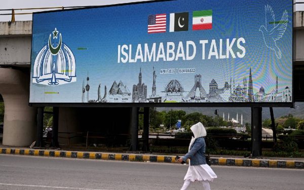 Război în Iran, ziua 43: Negocieri SUA-Iran, armistițiul fragil, o navă în Ormuz