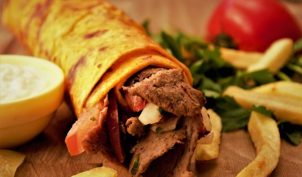 Halucinant: Cât a plătit un om pentru un kebab – 1.700 de euro!