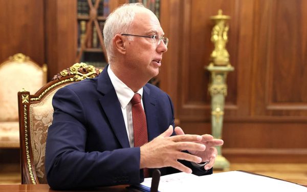 Putin trimite „omul de încredere” la Washington: Ucraina și afacerile cu SUA pe tapet