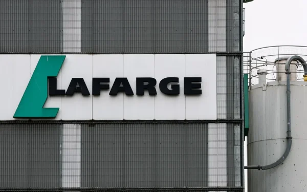 Lafarge Holcim, găsită vinovată: A finanțat jihadiștii în Siria