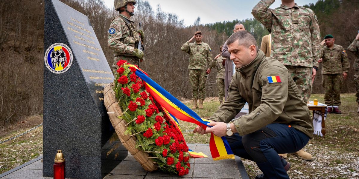Lari Brînzan, în Bosnia, la comemorarea tatălui erou căzut în ’90