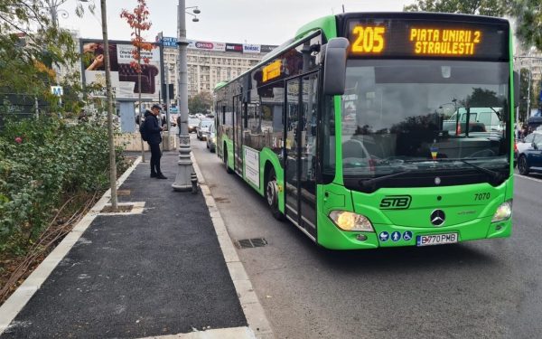 Începând cu 8 aprilie 2026, călătorii vor beneficia de o stație nouă de autobuz pe Calea Victoriei Autobuzele liniei 205 vor opri într-o stație nou-înființată, situată pe Calea Victoriei, pe sensul către Piața Unirii, începând cu data de 8 aprilie 2026