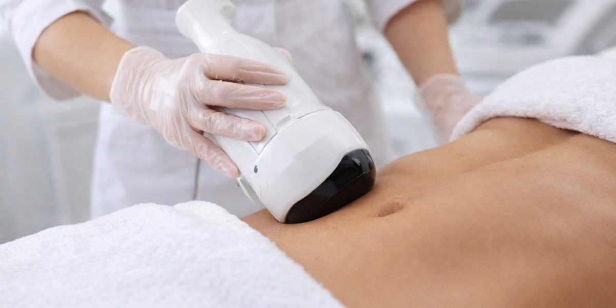 Reducerea grăsimii fără bisturiu și anestezie devine soluție reală și sigură Liposonix, tehnologia bazată pe ultrasunete focalizate de înaltă intensitate, a revoluționat tratamentele pentru conturarea corporală, punând capăt promisiunilor neverificate