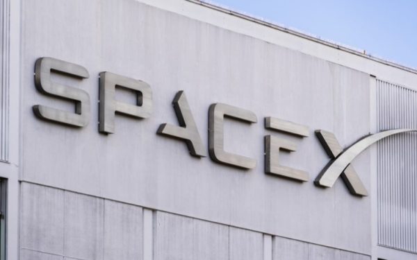 Elon Musk pariază pe AI: SpaceX poate cumpăra Cursor cu 60 miliarde dolari
