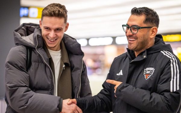 Atacantul român Louis Munteanu a evoluat doar 61 de minute pentru DC United și, în urma acestor evoluții limitate, a fost accidentat, lăsând clubul din Major League Soccer în căutarea unor soluții pe termen lung pe postul de atacant