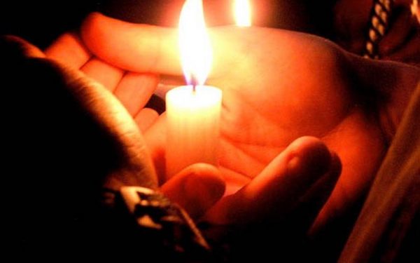 Lumina de la Ierusalim ajunge în România: Traseu riscant, în plin război