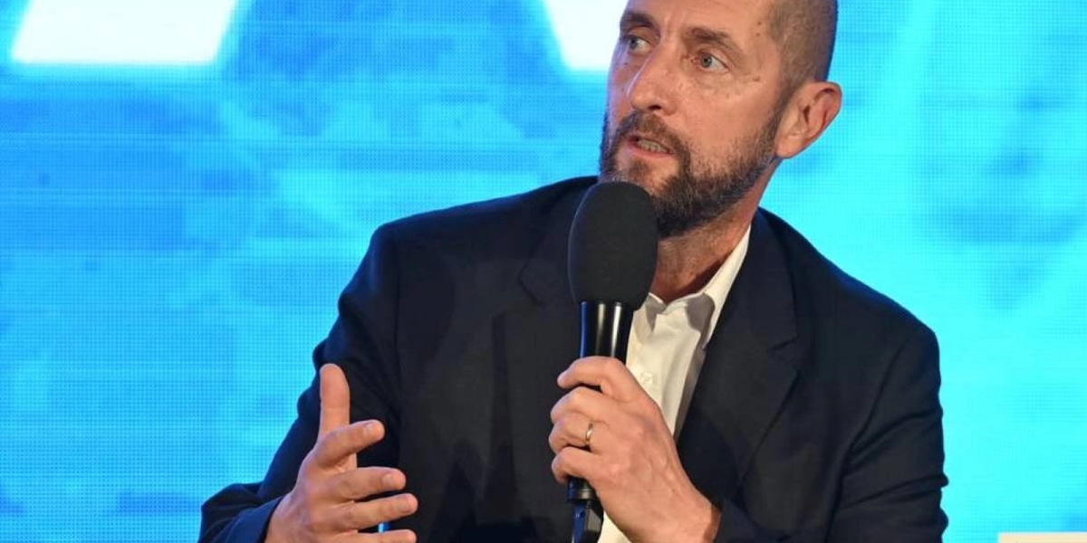 Dragoș Damian: România NU trebuie să cedeze controlul industriilor strategice