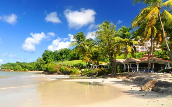 Exotic vs. Italia: Criza din Orientul Mijlociu face zborurile mai ieftine