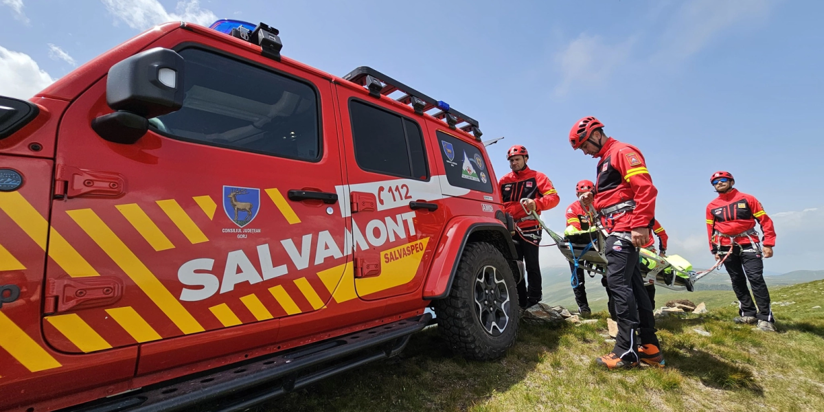 Salvatorii din Brașov, sfaturi vitale pentru turiștii înzăpeziți