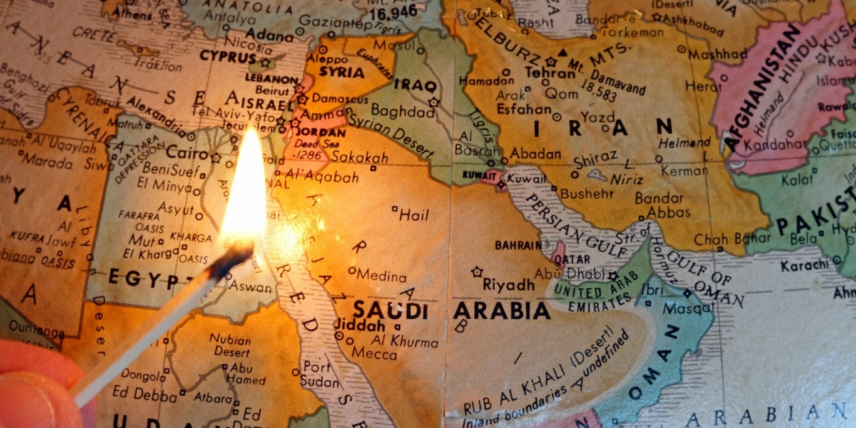 Operațiunile principale ale portului din Bahrein vor fi „suspendate temporar de la începutul zilei” de miercuri, a anunțat marți operatorul portuar, cu doar câteva ore înainte de expirarea ultimatumului dat Teheranului de președintele american, DONALD Trump