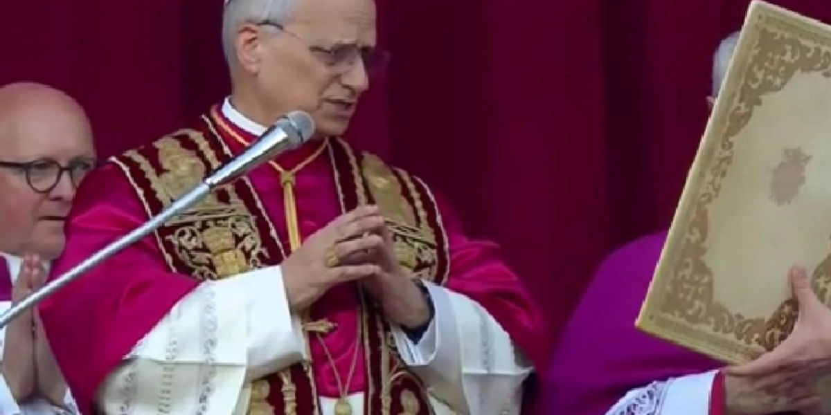 Papa critică dur administrația Donald Trump: „Dumnezeu NU binecuvântează războaiele”