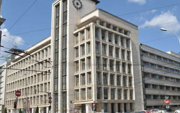 Darău „aruncă” o avere pe curățenie: Ministerul Economiei, în vizorul opiniei publice